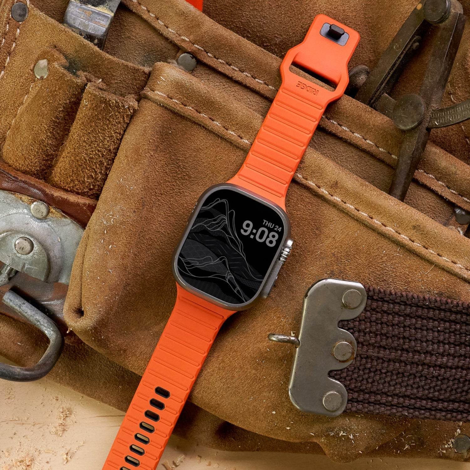 https://cdn.shopify.com/s/files/1/0613/6213/files/EverydayWatchStraps-Large-Orange-Lifestyle1.jpg?v=1754953903