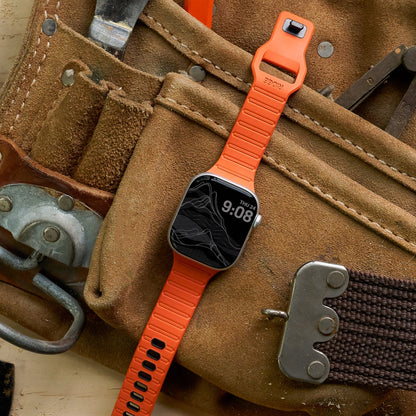 https://cdn.shopify.com/s/files/1/0613/6213/files/EverydayWatchStraps-Small-Orange-Lifestyle1.jpg?v=1754953929
